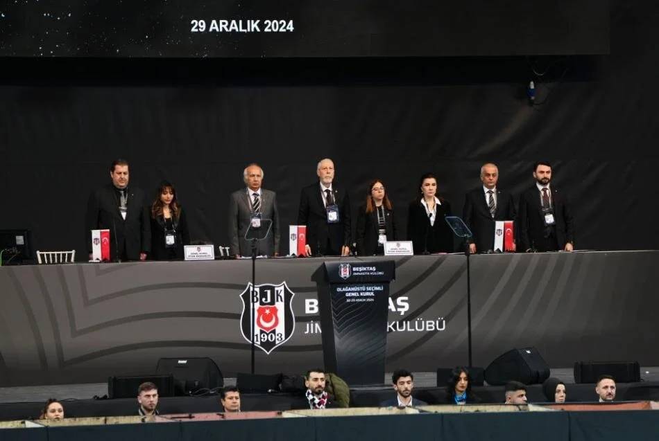 Beşiktaş Galatasaray arasında maklubeciler tartışması 9