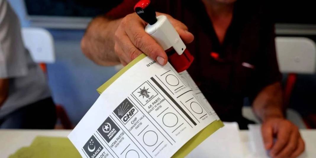 Son ankete "kararsızlar" damga vurdu: AKP ve CHP'nin toplam oyu zor geçiyor 1