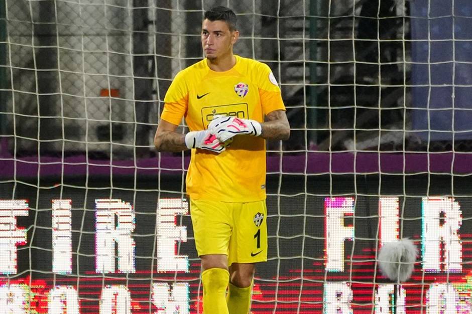 Berke Özer Fernando Muslera'nın alternatifi olarak Galatasaray'ın gündeminde 3