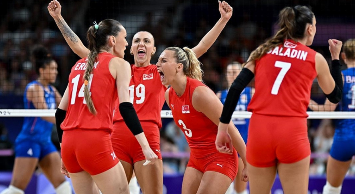 A Milli Kadın Voleybol Takımı'ndan adım adım galibiyet