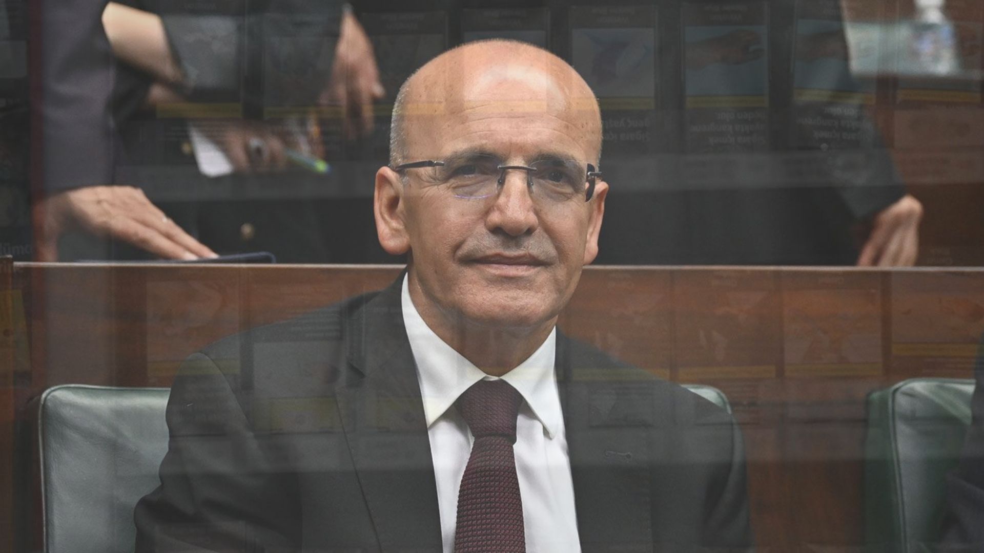 Mehmet Şimşek’ten sigara paketi örneği ile ilginç yatırım tavsiyesi: Küçük birikimlerin etkisi büyük olabilir