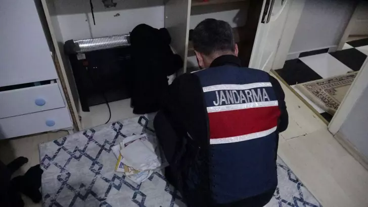 İzmir merkezli 32 ilde DEAŞ operasyonu: 31 kişi tutuklandı