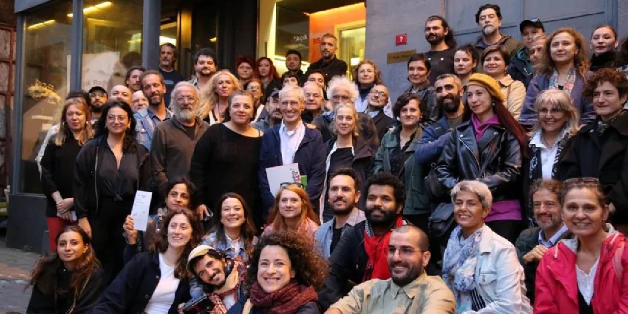 Apaçık Radyo yayınlarını dijital platformlarda genişletiyor