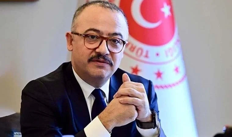 Dışişleri Bakan Yardımcısı Nuh Yılmaz'dan dikkat çeken gönderi: Kurtlar Vadisi jenerik müziği ile Türk bayrağı paylaştı
