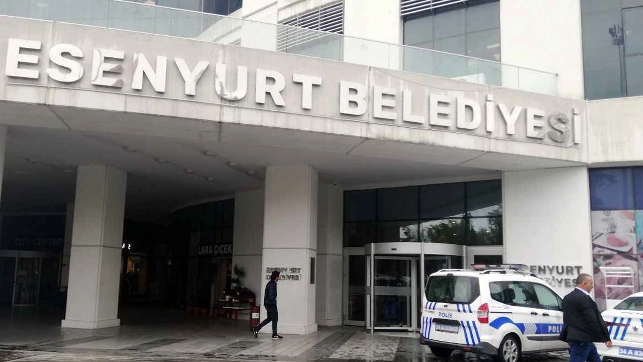Esenyurt Belediyesi’nde ‘kayınbiraderler’ dönemi: Müdürlüklere yeni atamalar yapıldı