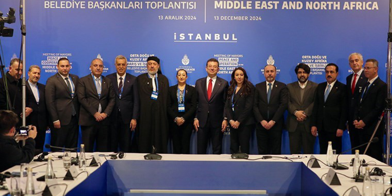 İstanbul'da buluşan belediye başkanlarından ortak bildiri