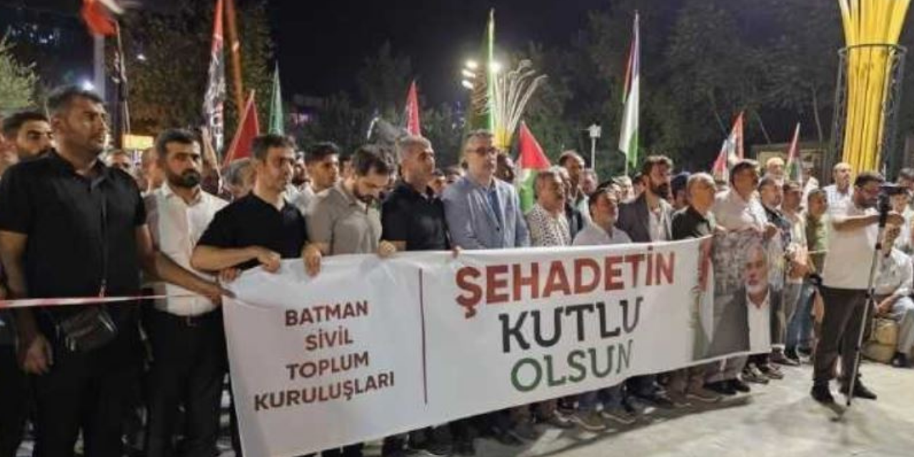 Hizbullah Diyarbakır’da sokağa çıktı! Yine Tevhid bayrağı açtılar