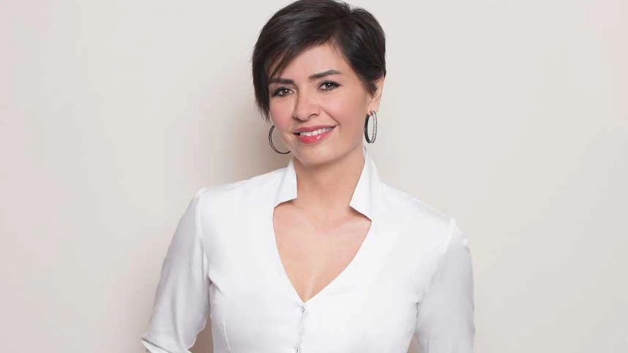 Özlem Gürses gözaltına alındı