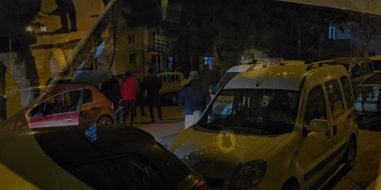 İki araca pompalı silahla saldırı: Kurşun yağdırdılar