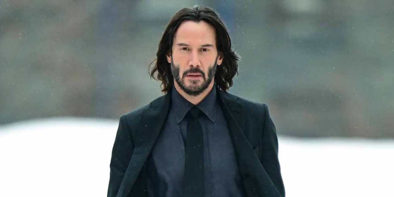 Ünlü oyuncu Keanu Reeves ekranların haricinde şimdi de tiyatro sahnelerinde Godot'yu Beklerken'de rol almaya hazırlanıyor