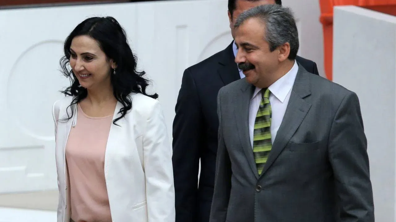 Figen Yüksekdağ'dan 'Sırrı Süreyya Önder' mesajı: Tarihsel süreçteki görevinin başına döneceğine inanıyorum