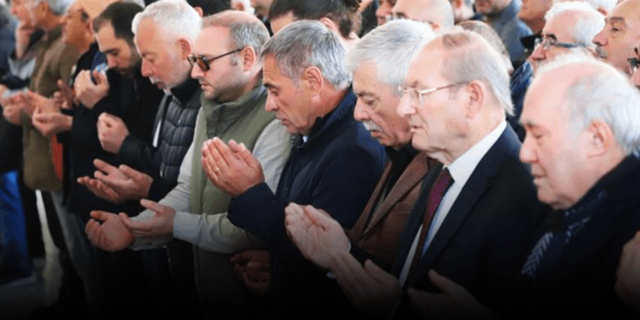 Ersun Yanal bir haftada iki acı birden yaşadı