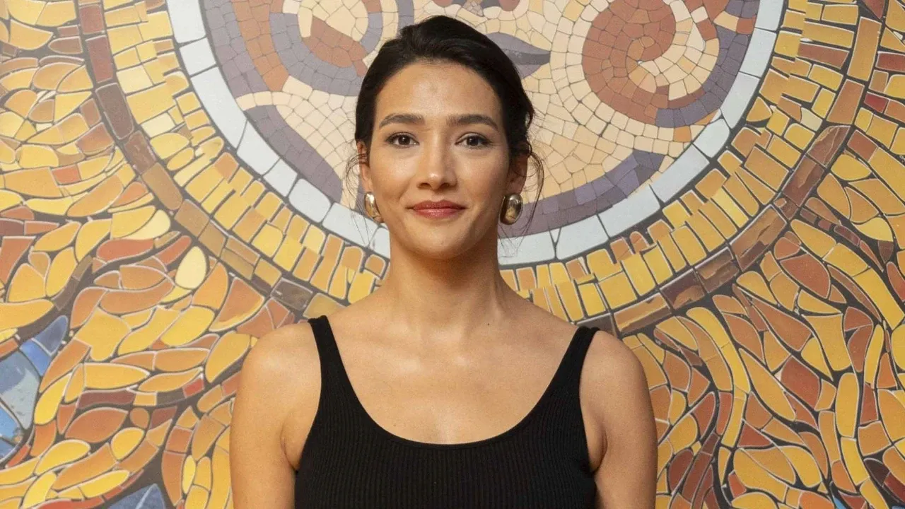 Boykot çağrısı sebebiyle diziden çıkarılmıştı: Aybüke Pusat'ın oynadığı dizinin yapımcısından ilk açıklama