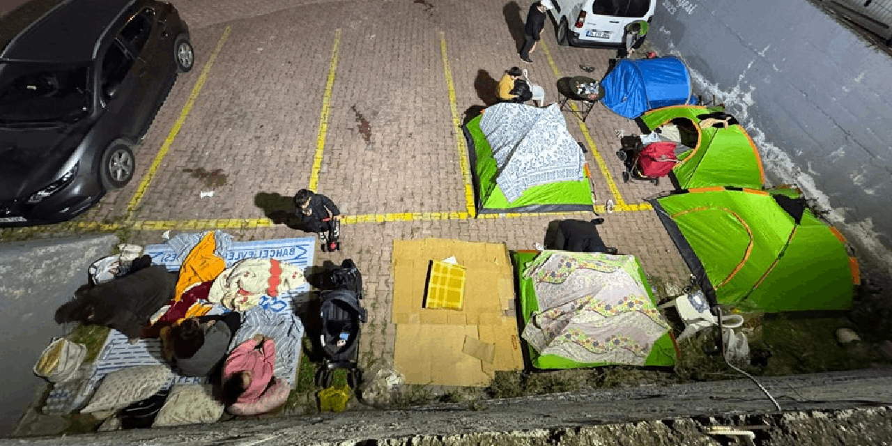 Deprem oldu, fırsatçılar iş başında: Çadır fiyatlarına bir günde fahiş zam