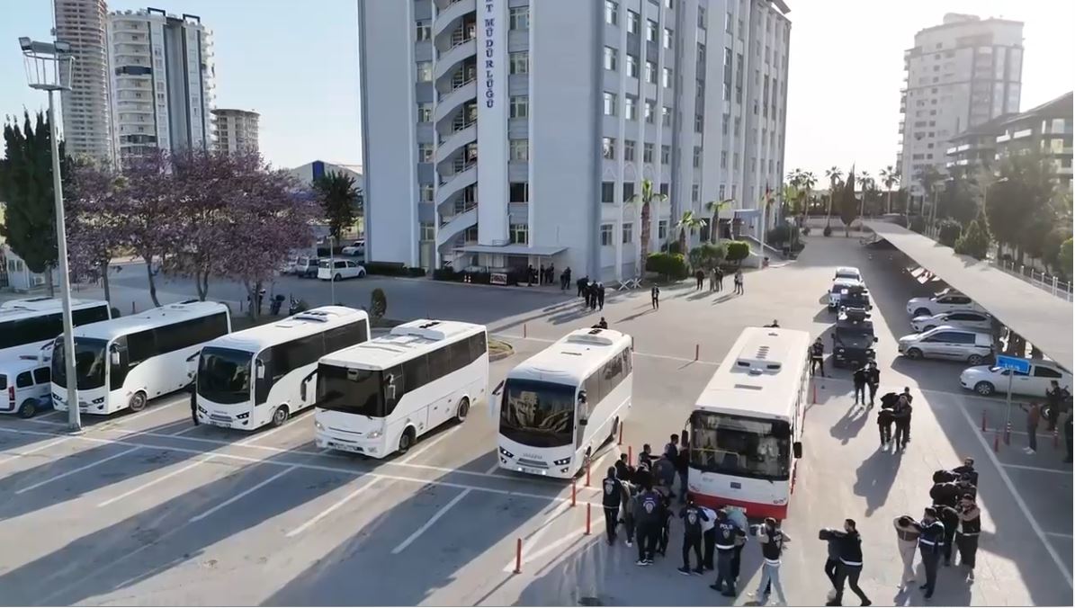 Mersin merkezli 20 ilde yasa dışı bahis operasyonu: 128 şüpheli tutuklandı