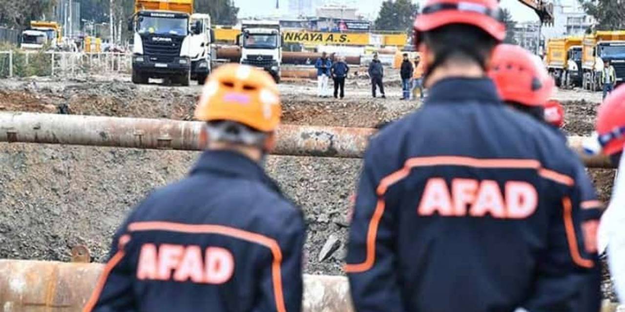 AFAD, İstanbul depremi sonrası seviye 1 alarmı verdi: 18 ile destek görevi