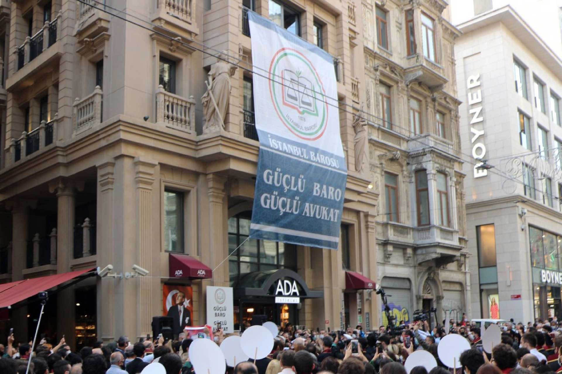 İstanbul Barosu'ndan 1 Mayıs çağrısı: Savunmanın ve emeğin hakları için buluşalım