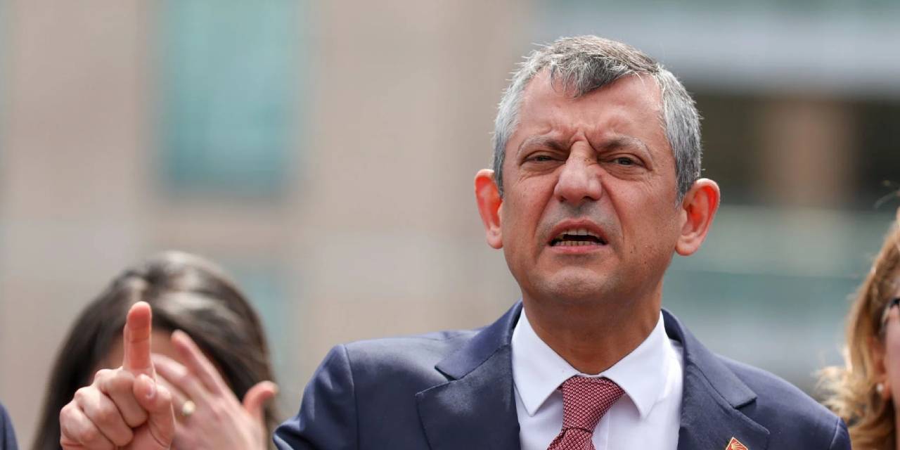 Özgür Özel'den Saraçhane'de açıklama: Bu binadan çıkarsak Türkiye'yi yönetmeye gideriz