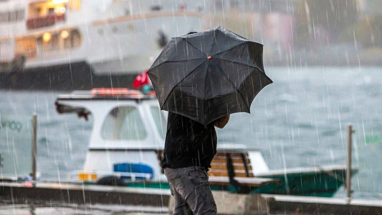 O illerde yaşayanlar dikkat! Meteoroloji'den kuvvetli gök gürültülü sağanak uyarısı