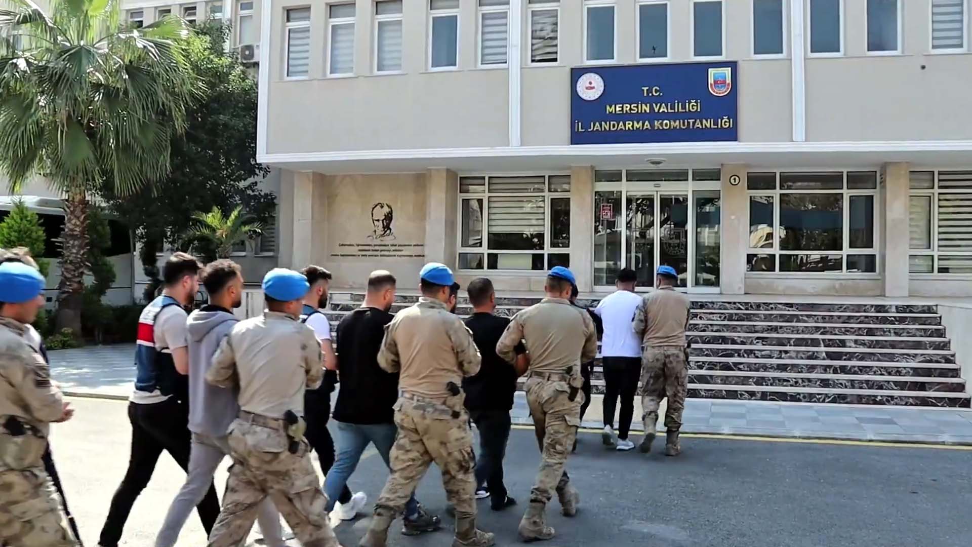 Mersin'de uyuşturucu operasyonu: 112 şüpheli gözaltında