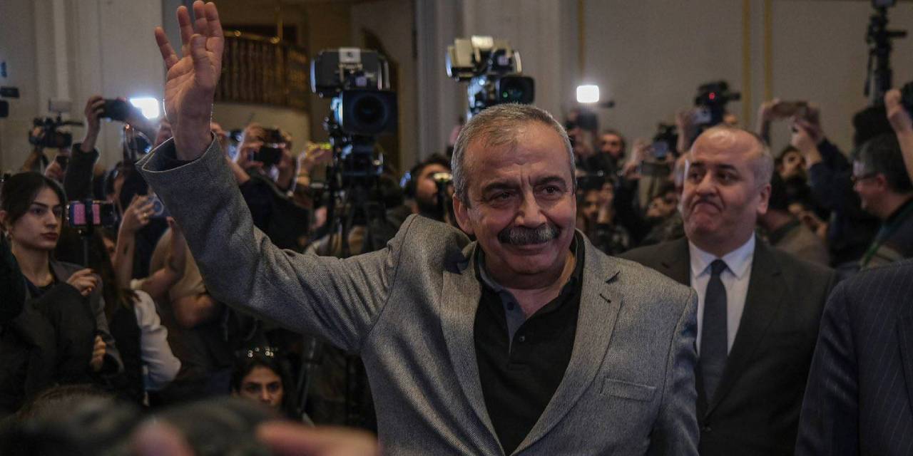 Sırrı Süreyya Önder'in vasiyeti ortaya çıktı: Yazar Tarık Tufan açıkladı