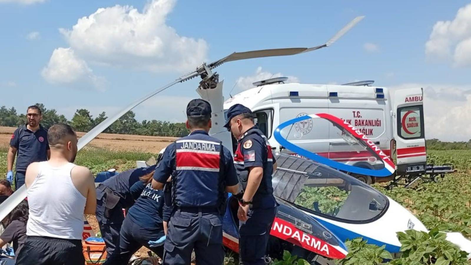 Adana'da jandarma cayrokopteri düştü: Yaralılar var