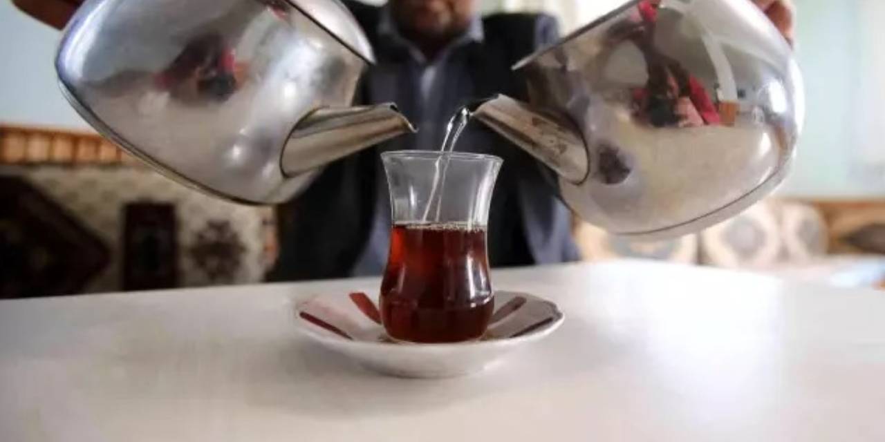Zehirli çay tehlikesi! Bu çaydanlığı sakın kullanmayın!
