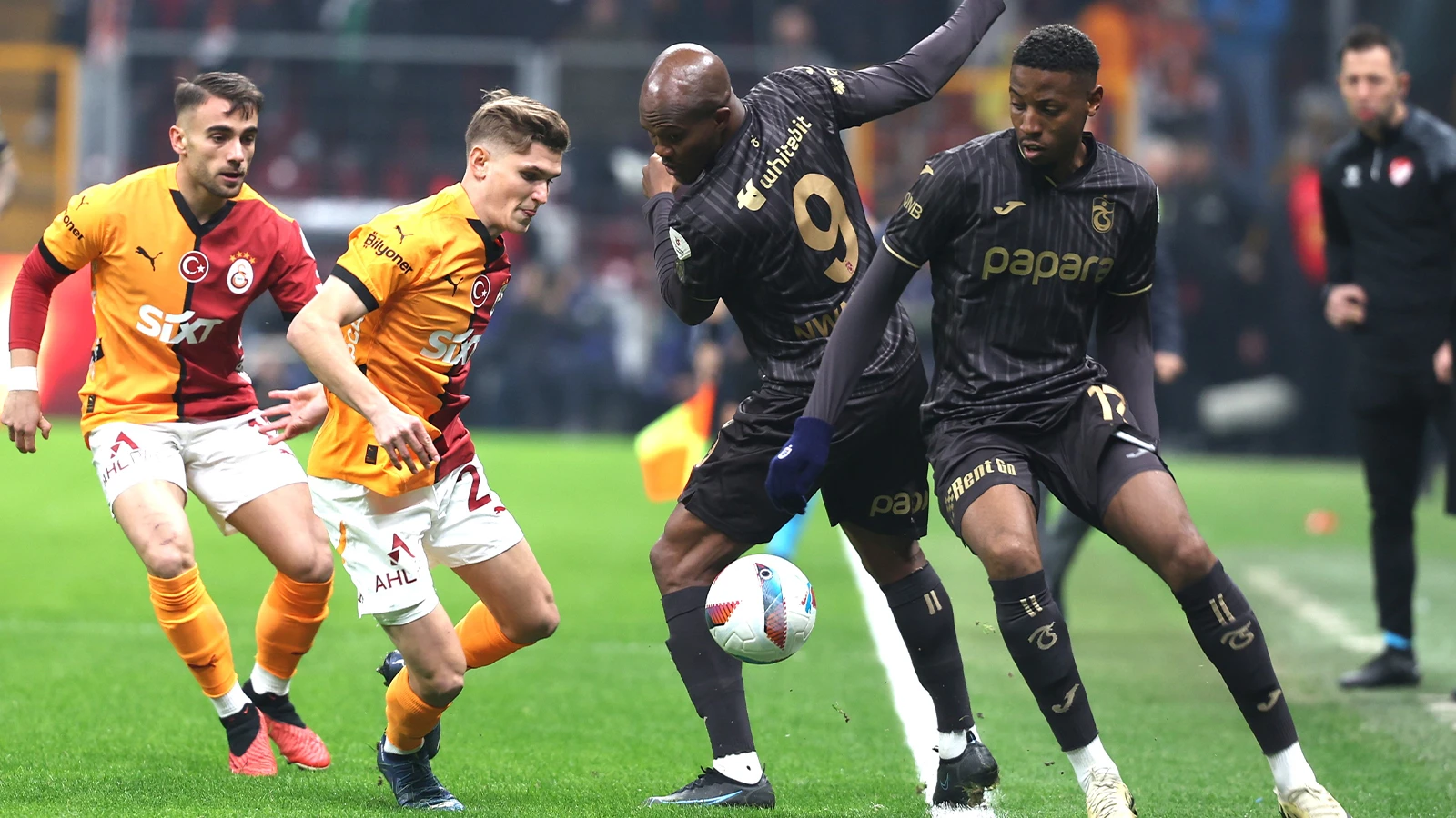Trabzonspor-Galatasaray maçının biletleri satışa çıktı