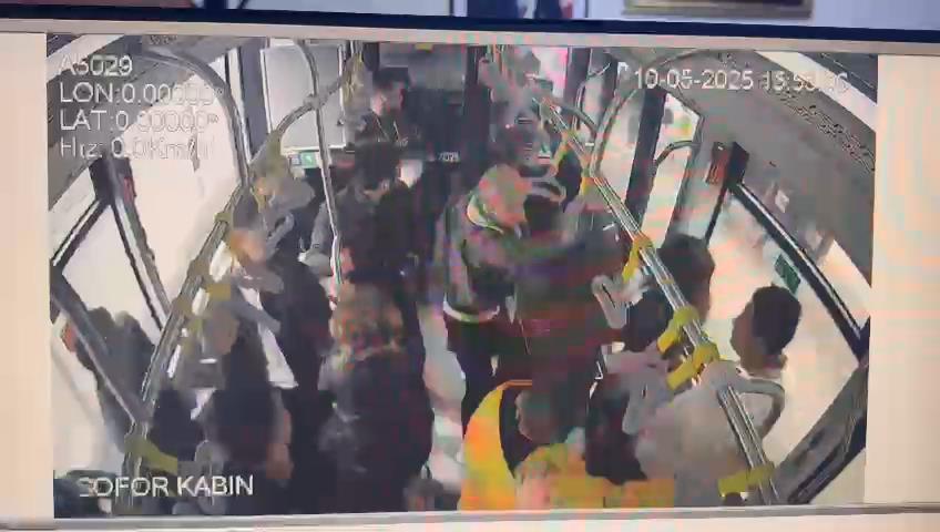 1 kişi hayatını kaybetmişti: Metrobüs kazasının görüntüleri ortaya çıktı
