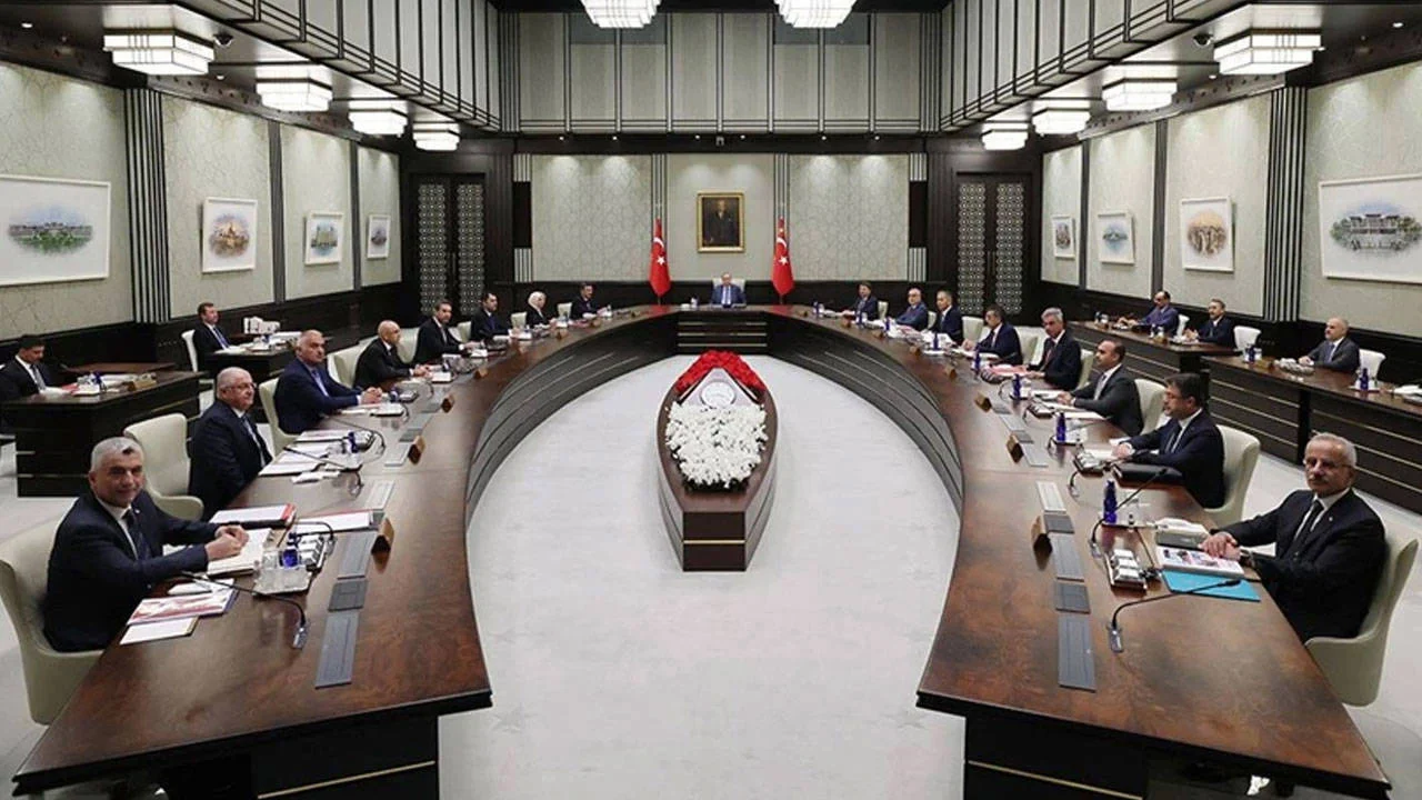 Cumhurbaşkanlığı Kabinesi bugün toplanıyor: Gündemde hangi konular var?