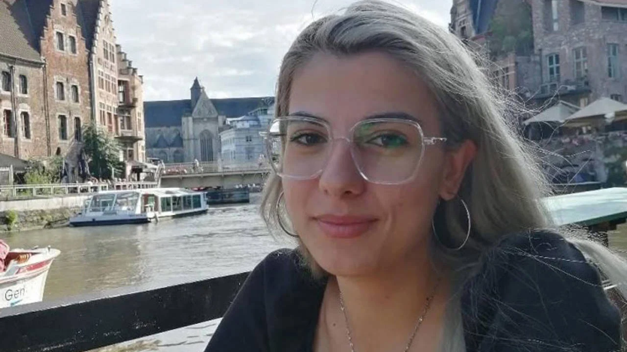 Esila Ayık ve iki öğrenci tahliye edildi