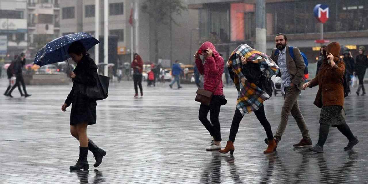 İstanbul güne yağmurla uyandı: AKOM uyardı