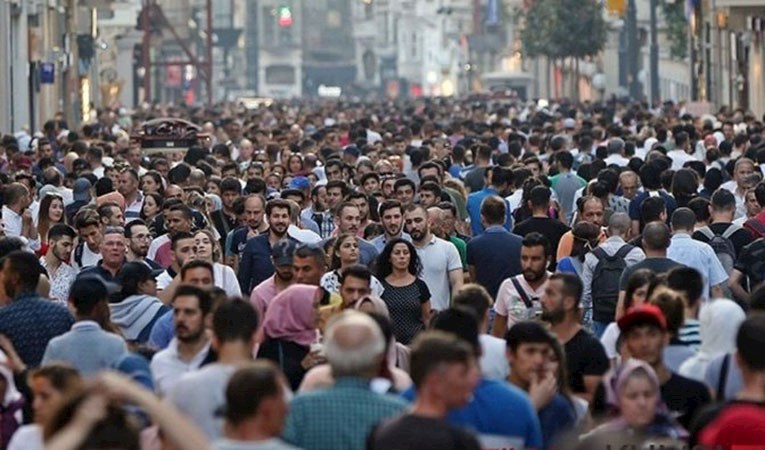 Avrupa Komisyonu'ndan Türkiye raporu: Büyüme yavaşlayacak, işsizlik artacak