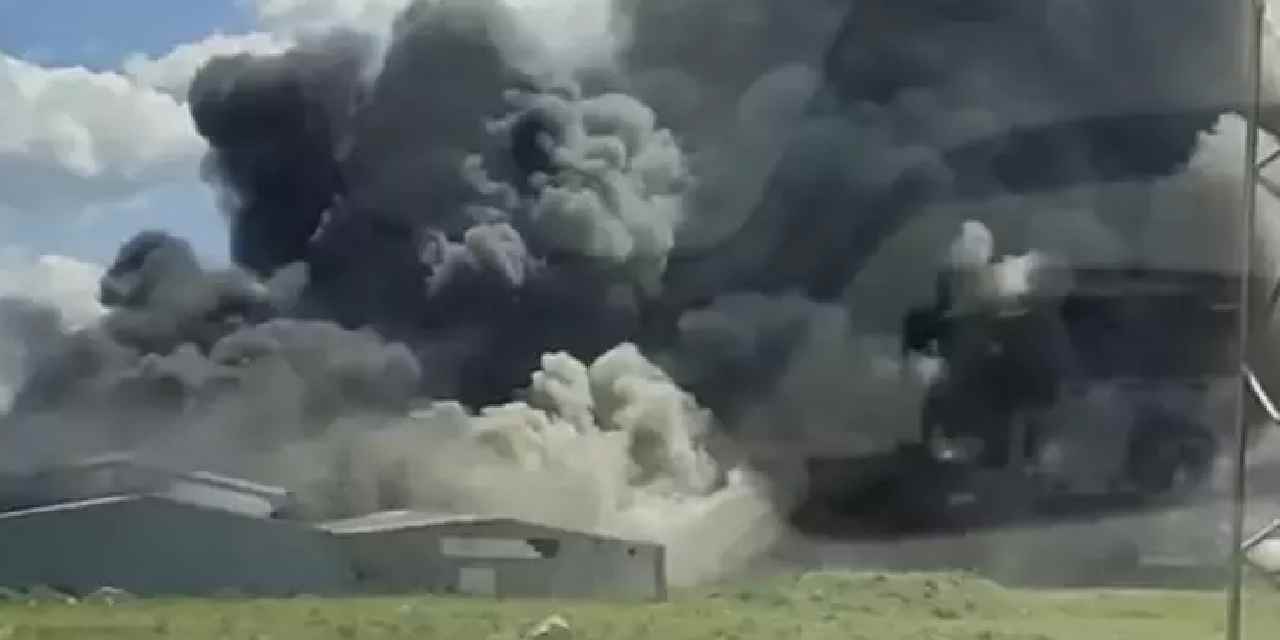 Gebze’de boya fabrikasında yangın