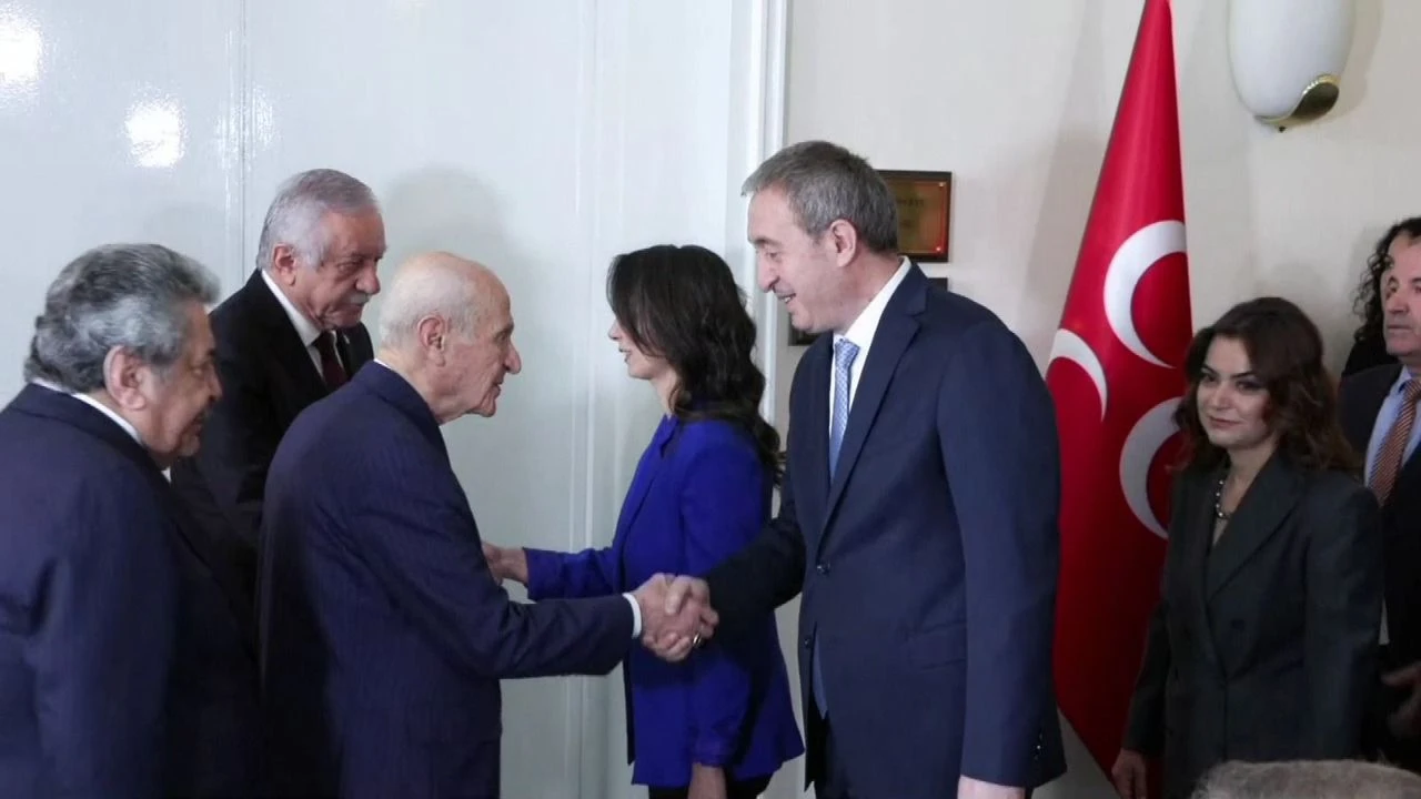 DEM Parti heyeti MHP'yi ziyaret etti