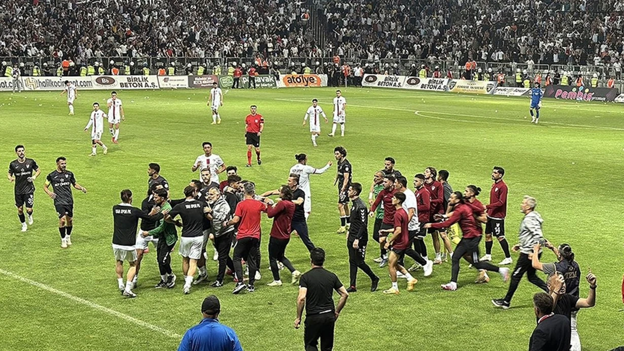 Maç olaylar nedeniyle durdurulmuştu: Elazığspor'un hükmen yenilgisine karar verildi