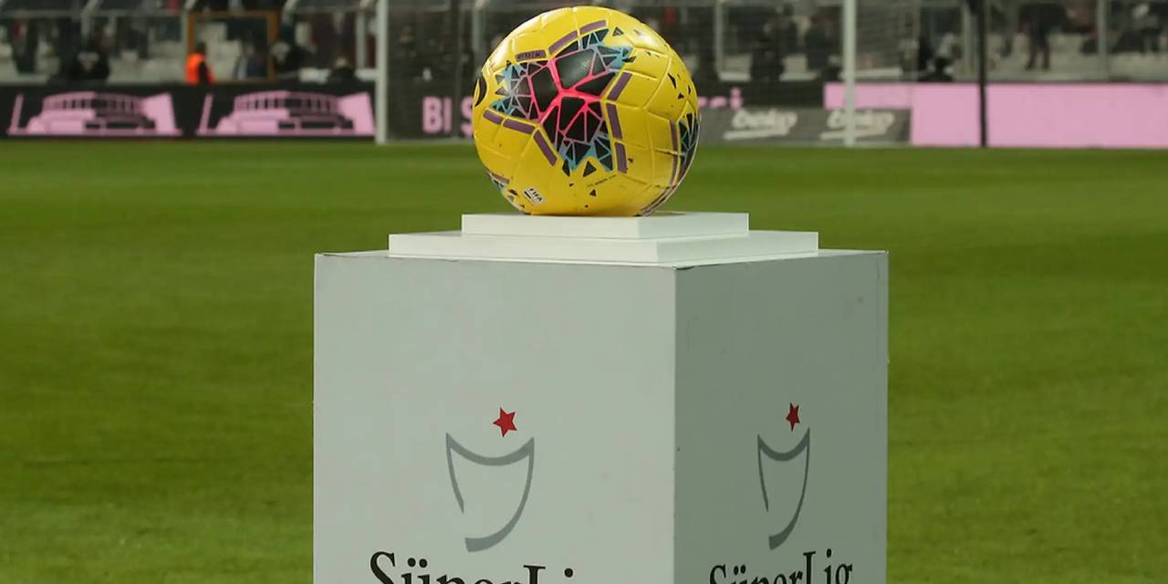 Süper Lig'de son haftanın hakemleri açıklandı