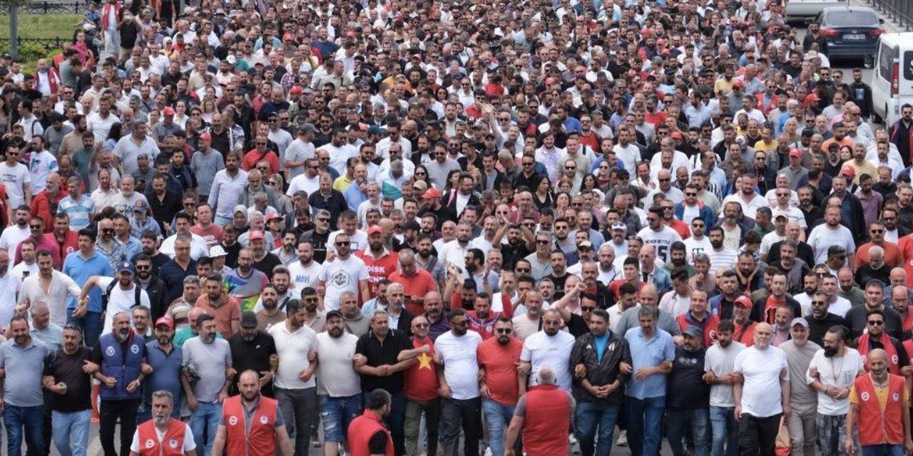 Gözler TİS masasında: İzmir'de sendika ve belediye temsilcileri görüşüyor