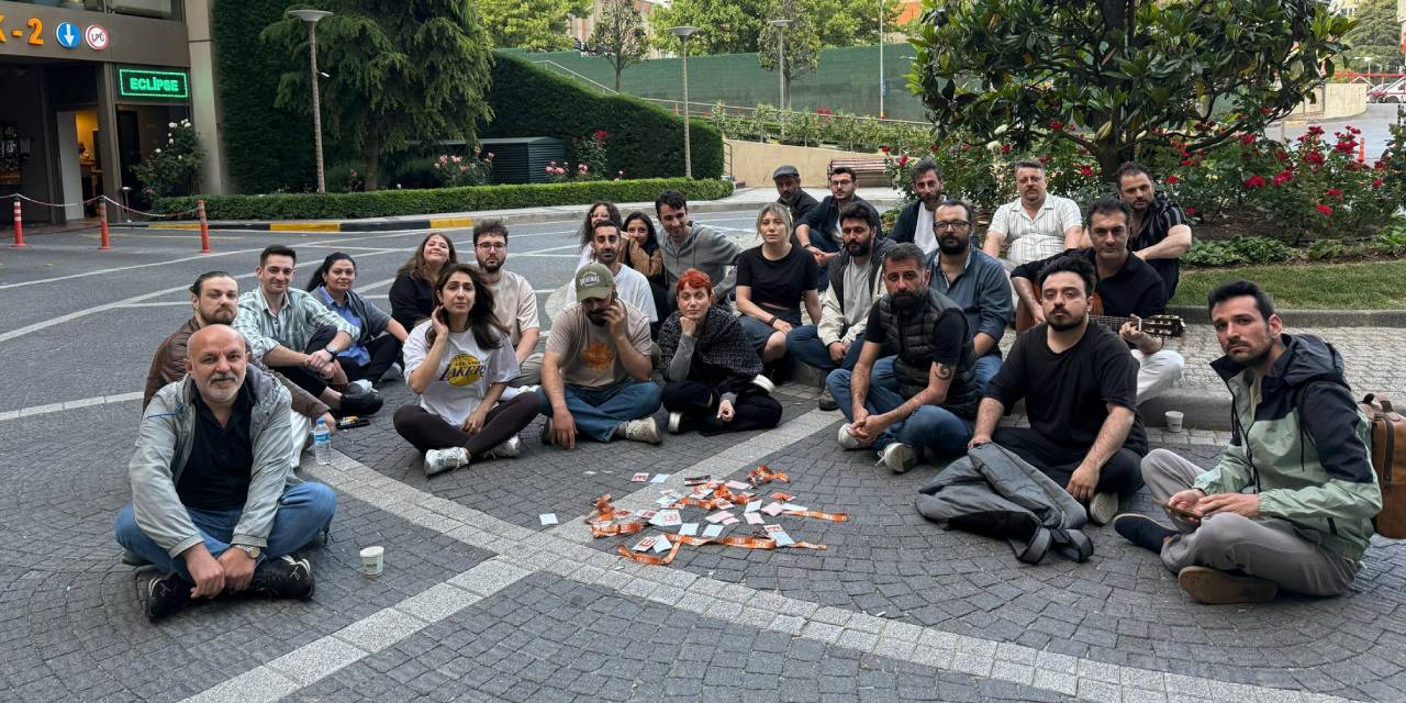 KRT TV çalışanlarının nöbeti devam ediyor: DİSK Basın-İş'ten açıklama