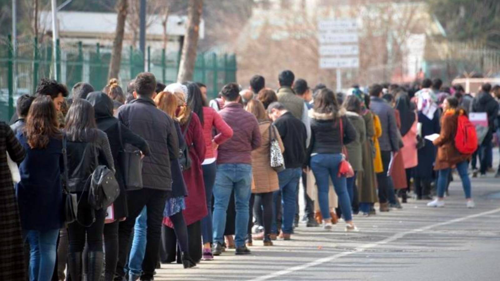 CHP'den 'işsizlik fonuna' tepki: İşçiye değil işverene çalışıyor