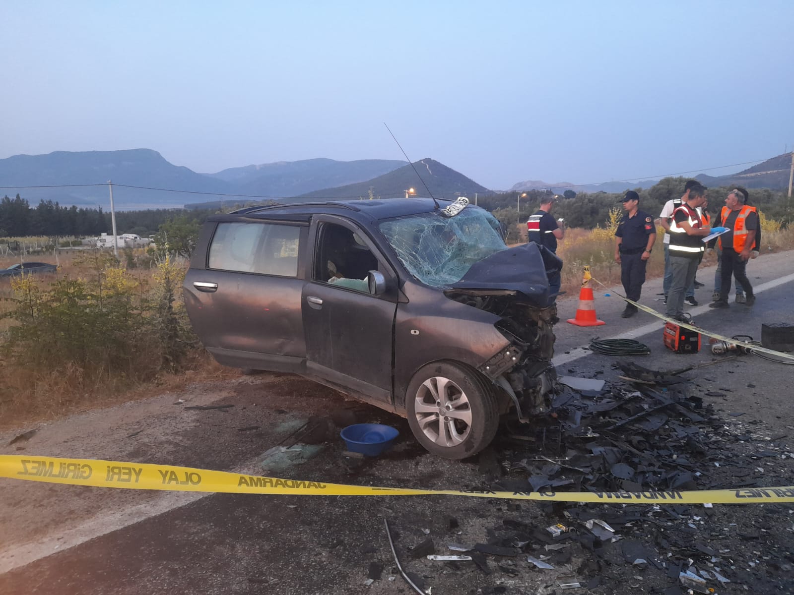 İzmir'de zincirleme kaza: 5 ölü, 2 yaralı
