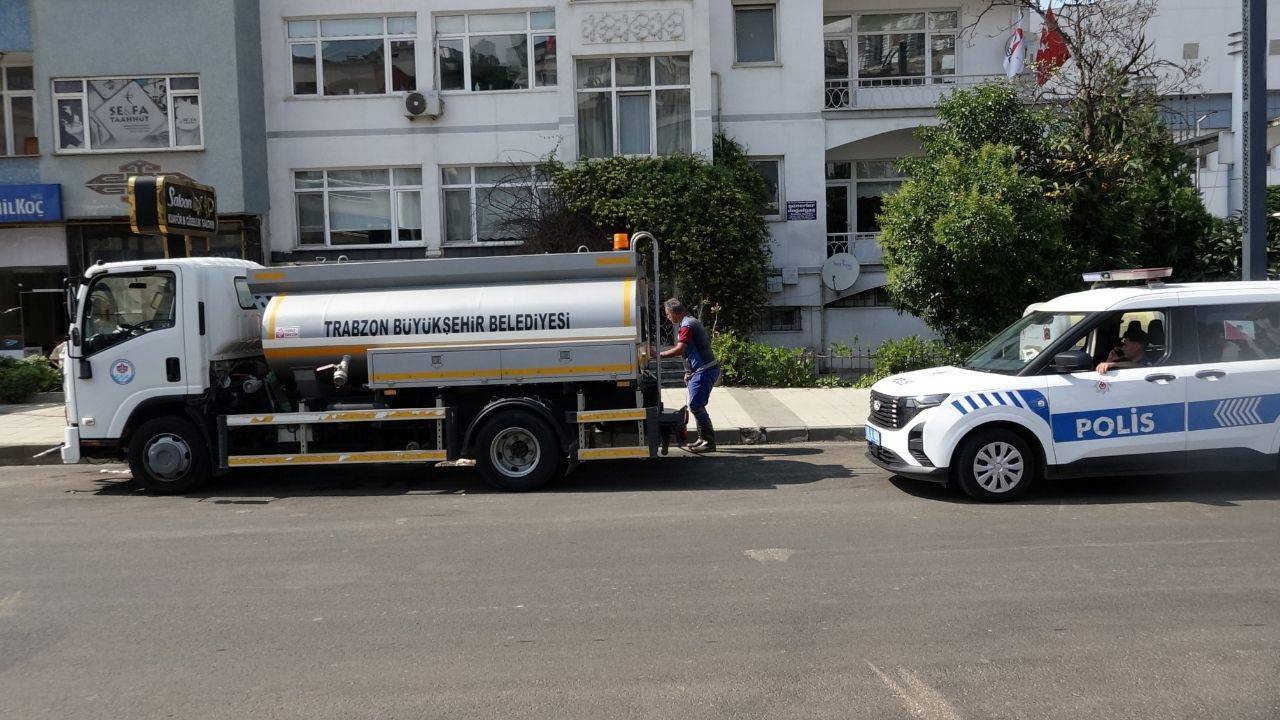 Belediye işçileri, sel temizliğinde karbonmonoksit gazından zehirlendi: 2 işçi tedavi altında