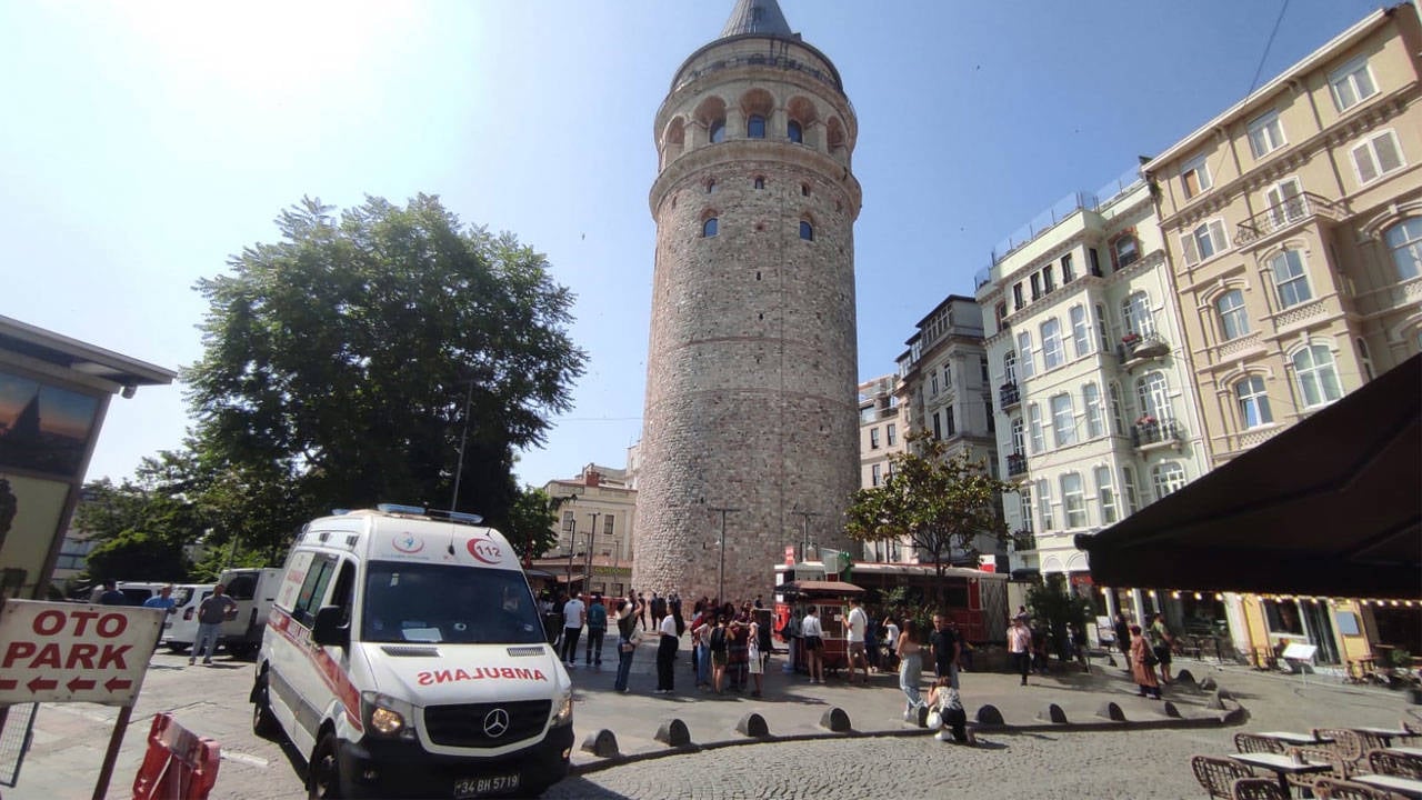 Galata Kulesi'nden düşen Naci G. hayatını kaybetti: İntihar şüphesi üzerinde duruluyor
