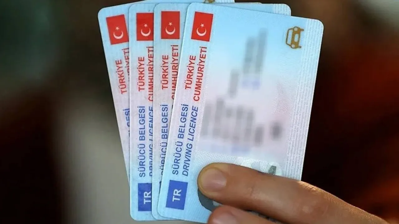 CHP'den ehliyetlerin yenilenmesi için istenen sağlık raporu ücretine tepki