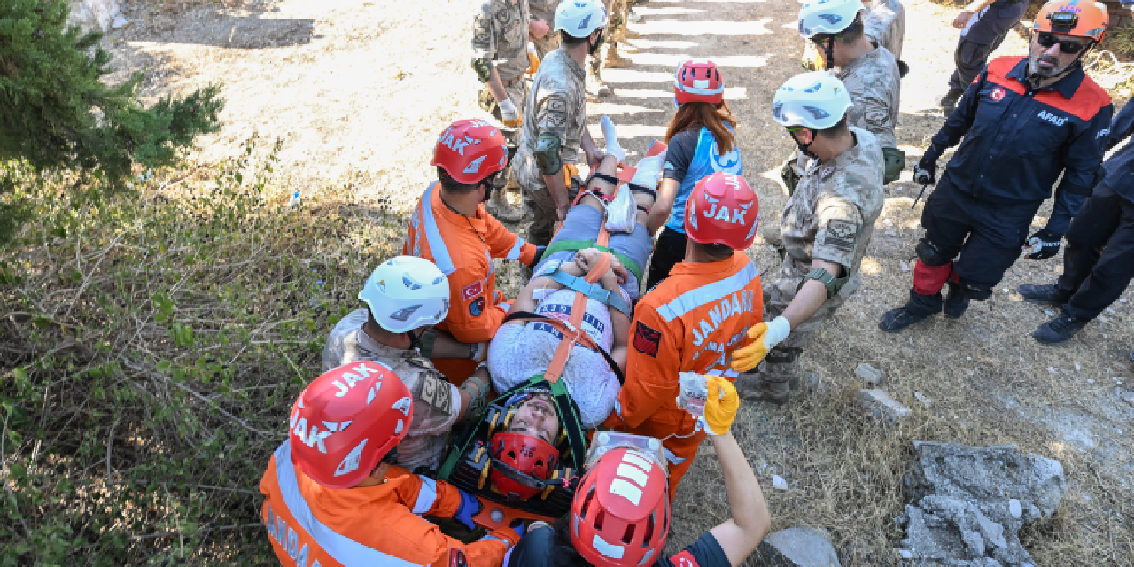 Antalya'da "Saha Uzantılı TAMP Deprem Tatbikatı"