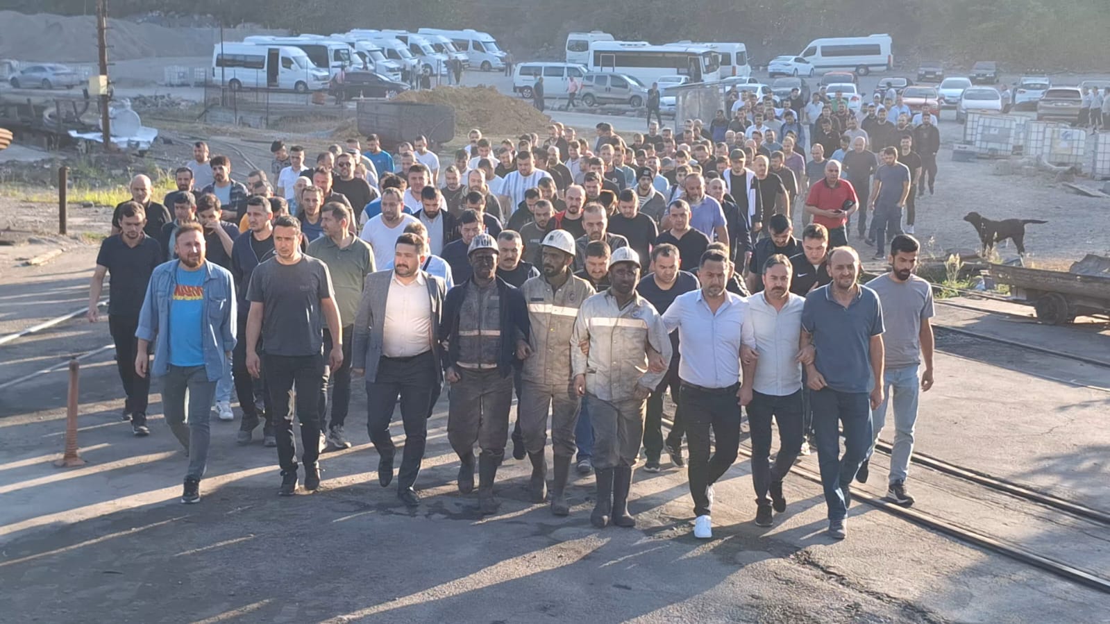 Yeraltından yeryüzüne tepki: Madenciler ücret artışını yetersiz buldu