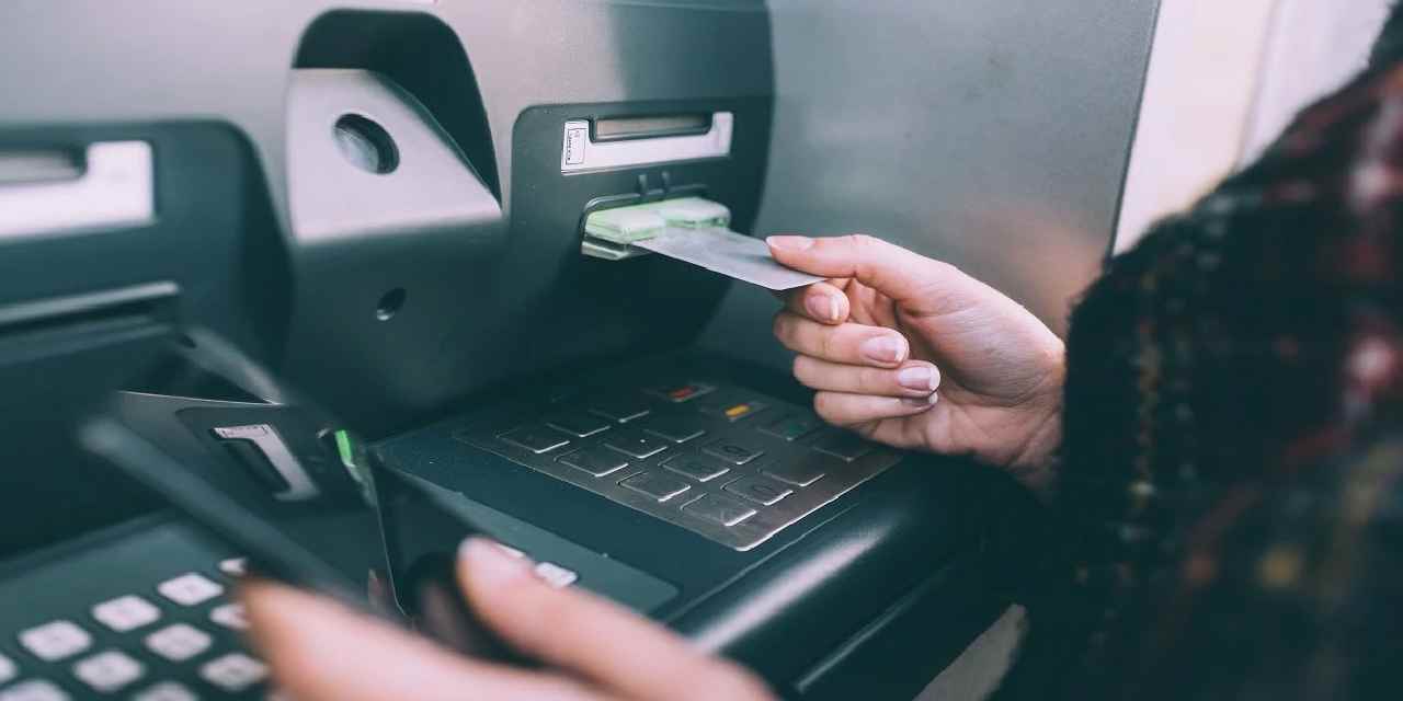 Banka hesabını arkadaşına verdi başına gelmeyen kalmadı