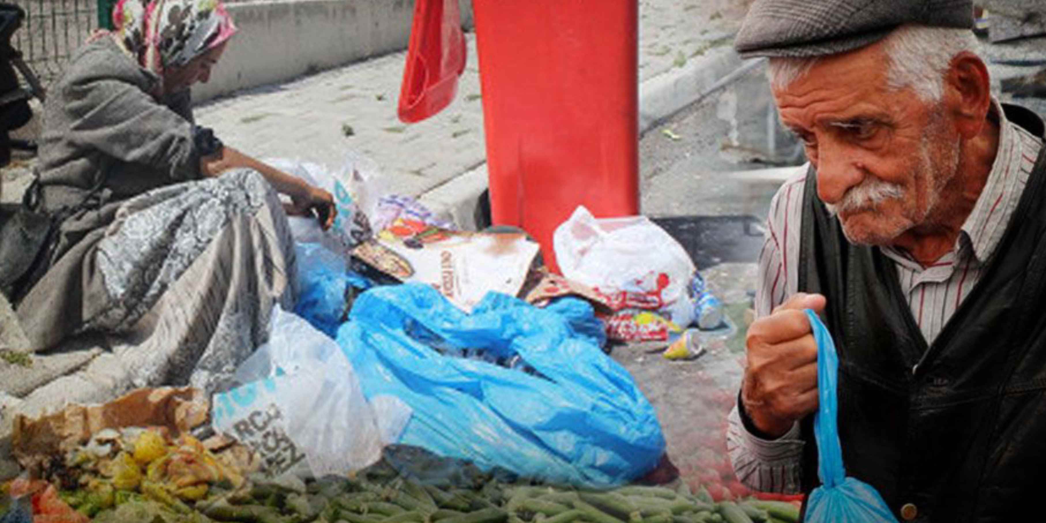 Halk açlıkla sınanıyor