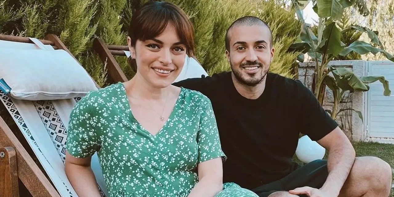 Ezgi Mola ve Mustafa Aksakallı ayrılığının sessizliği bozuldu