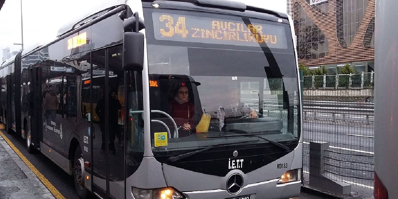 Metrobüs hattında çalışma: Bazı duraklar devre dışı kalacak